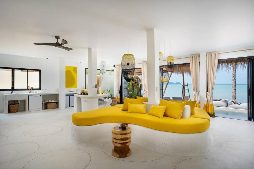 Villa Le Cerf Dore Hinkong Экстерьер фото
